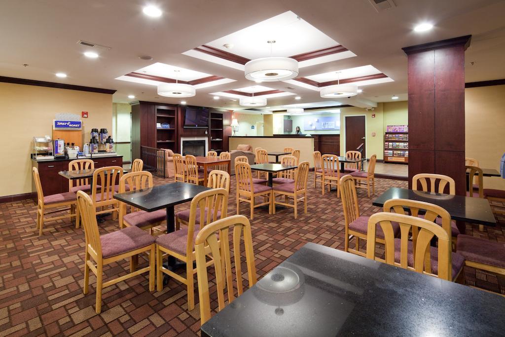 Holiday Inn Express Cincinnati-Lawrenceburg Zewnętrze zdjęcie