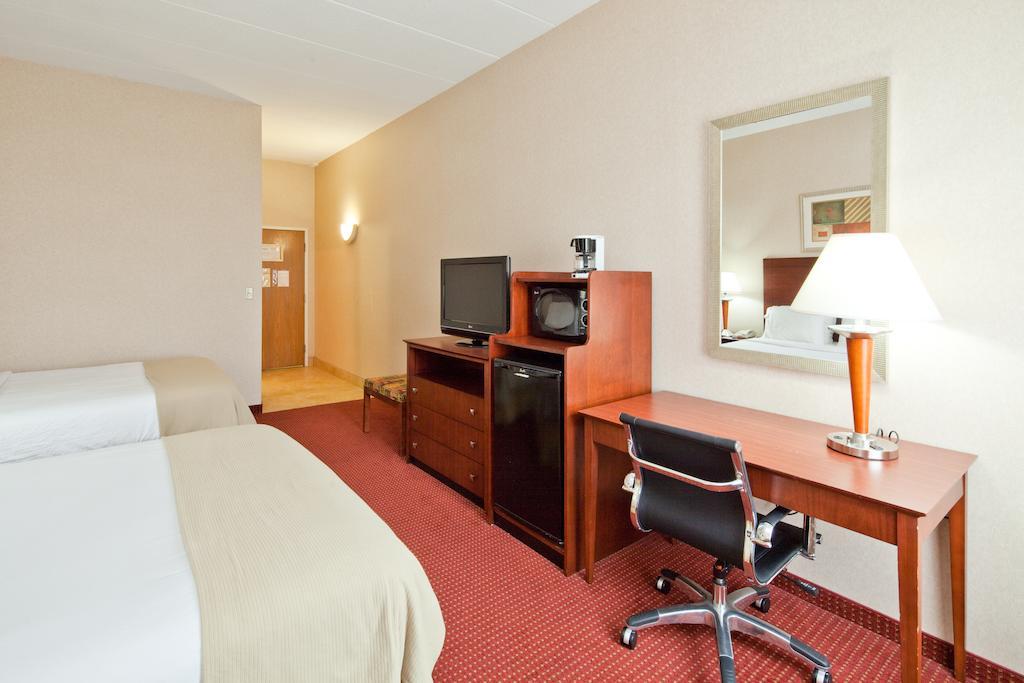 Holiday Inn Express Cincinnati-Lawrenceburg Zewnętrze zdjęcie